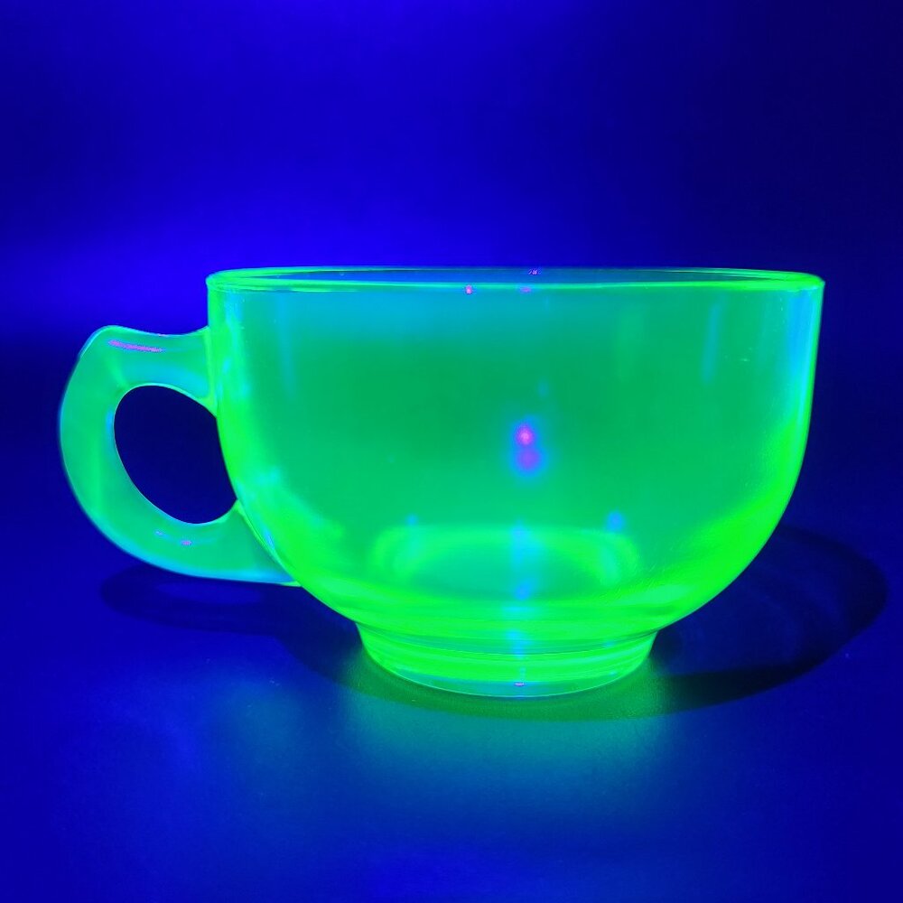 Vintage Uranium Depression Glass Collectible Drink Glass